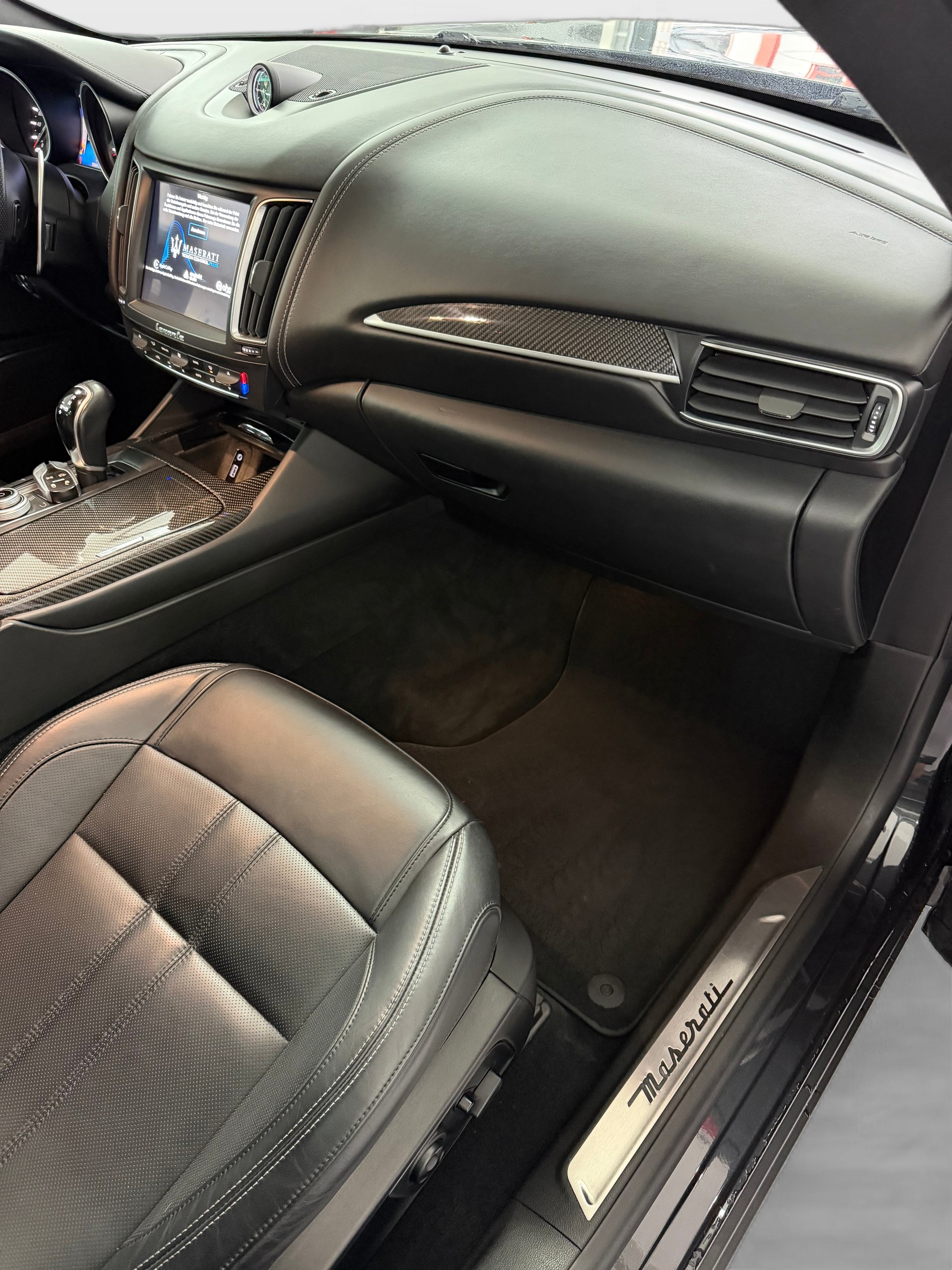 MASERATI Levante S 3.0 V6 Automatica-image-12