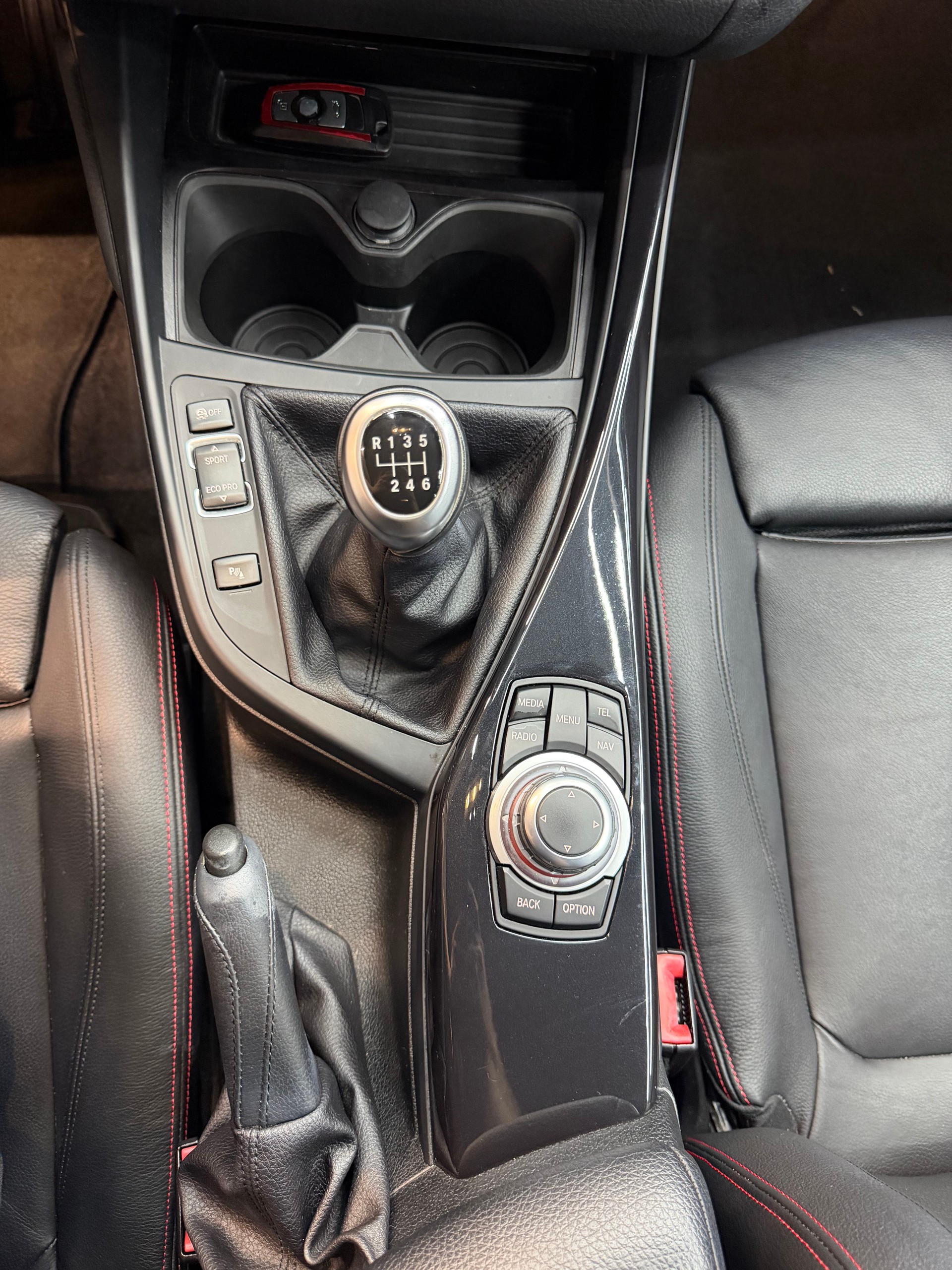 BMW 120d xDrive Sport Line-image-17