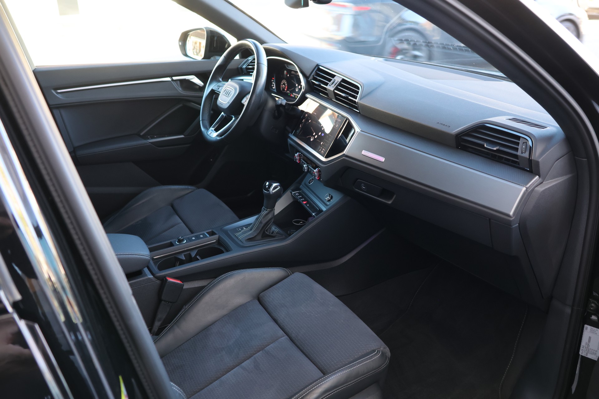 AUDI Q3 Sportback 35 TFSI S line Attraction S-tronic (CH)-image-20