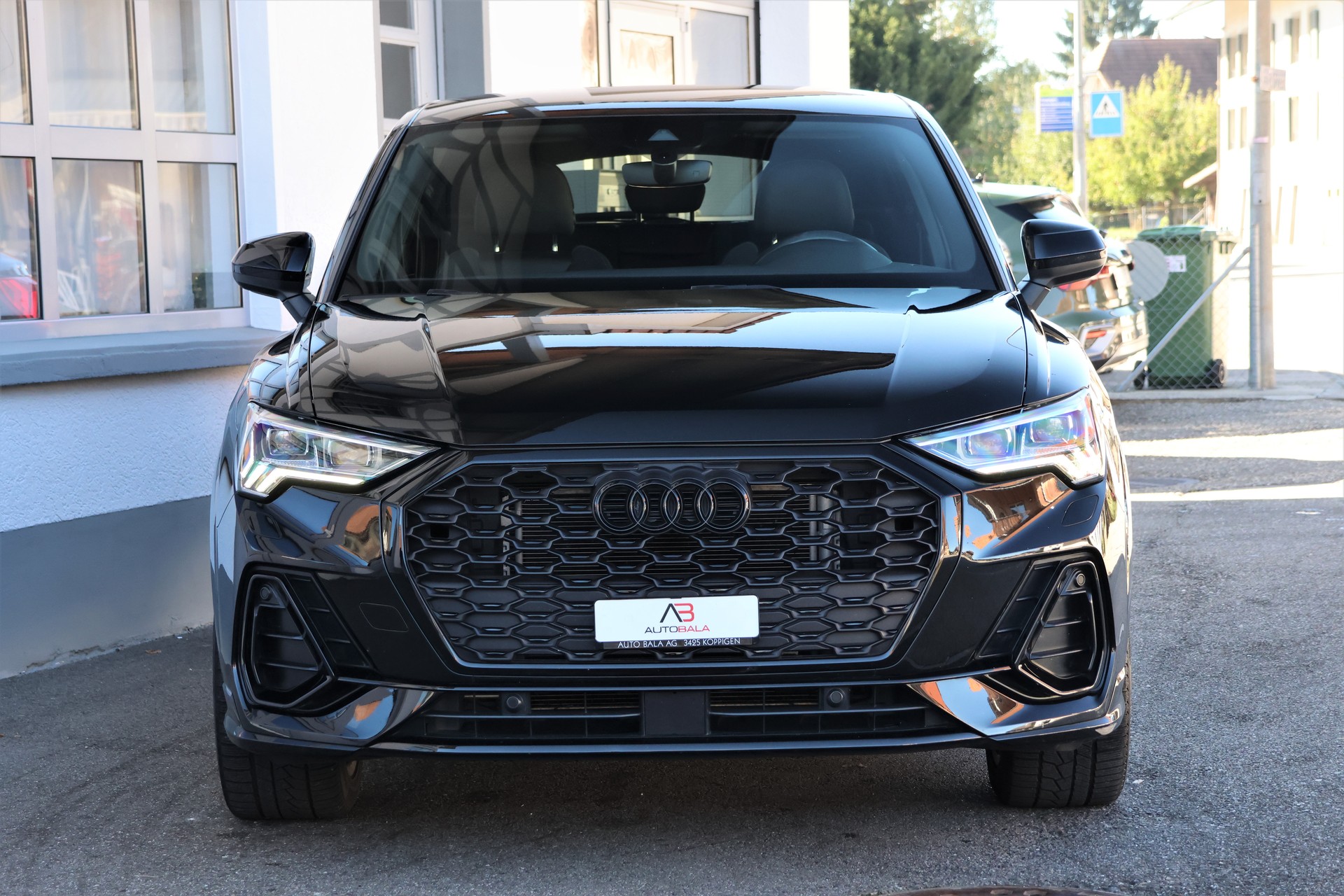 AUDI Q3 Sportback 35 TFSI S line Attraction S-tronic (CH)-showroom-element-1