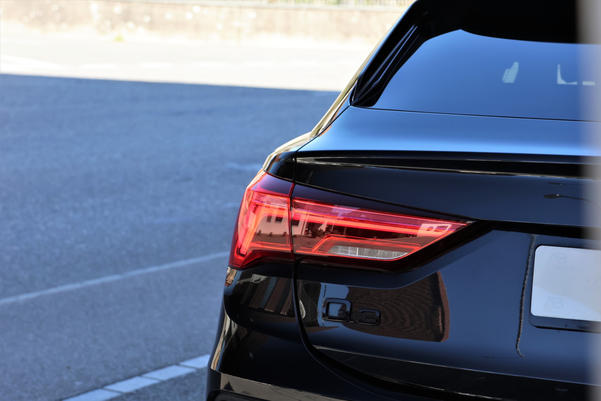 AUDI Q3 Sportback 35 TFSI S line Attraction S-tronic (CH)-image-5
