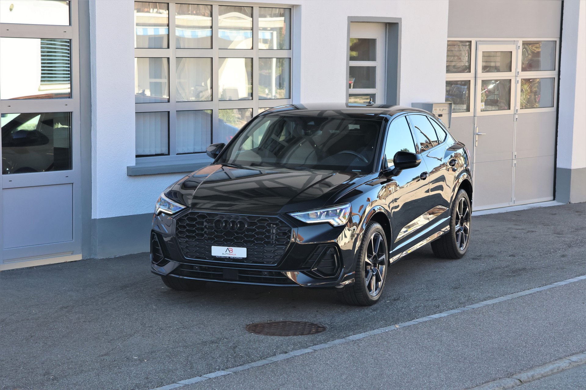 AUDI Q3 Sportback 35 TFSI S line Attraction S-tronic (CH)