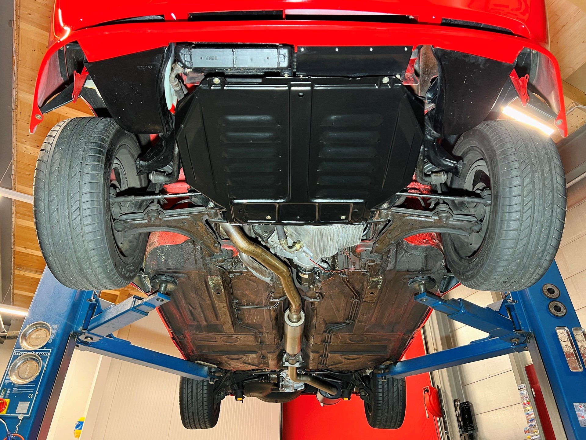 PORSCHE 924 Carrera GT Nr. 368 von 406-image-13