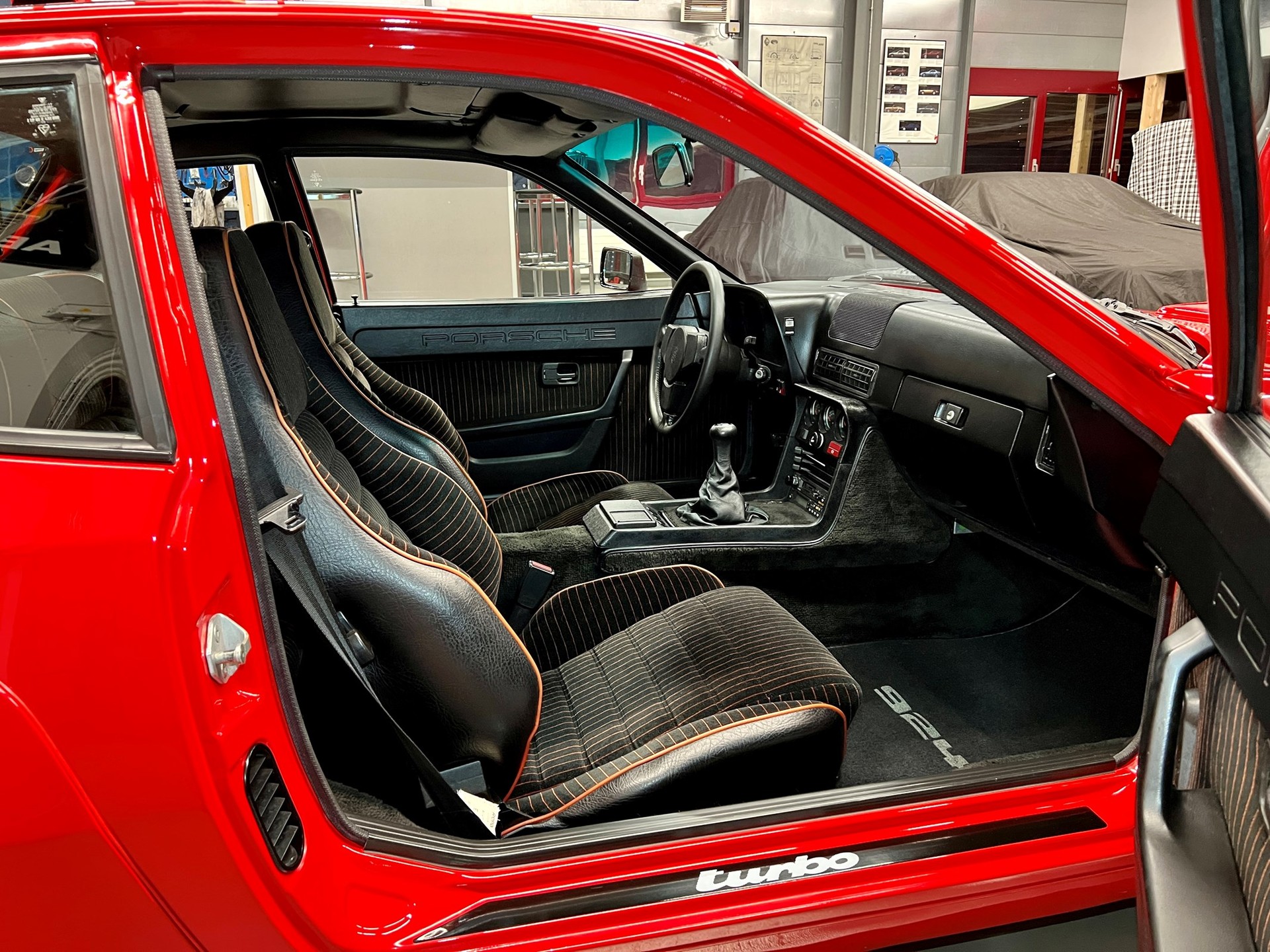 PORSCHE 924 Carrera GT Nr. 368 von 406-image-10