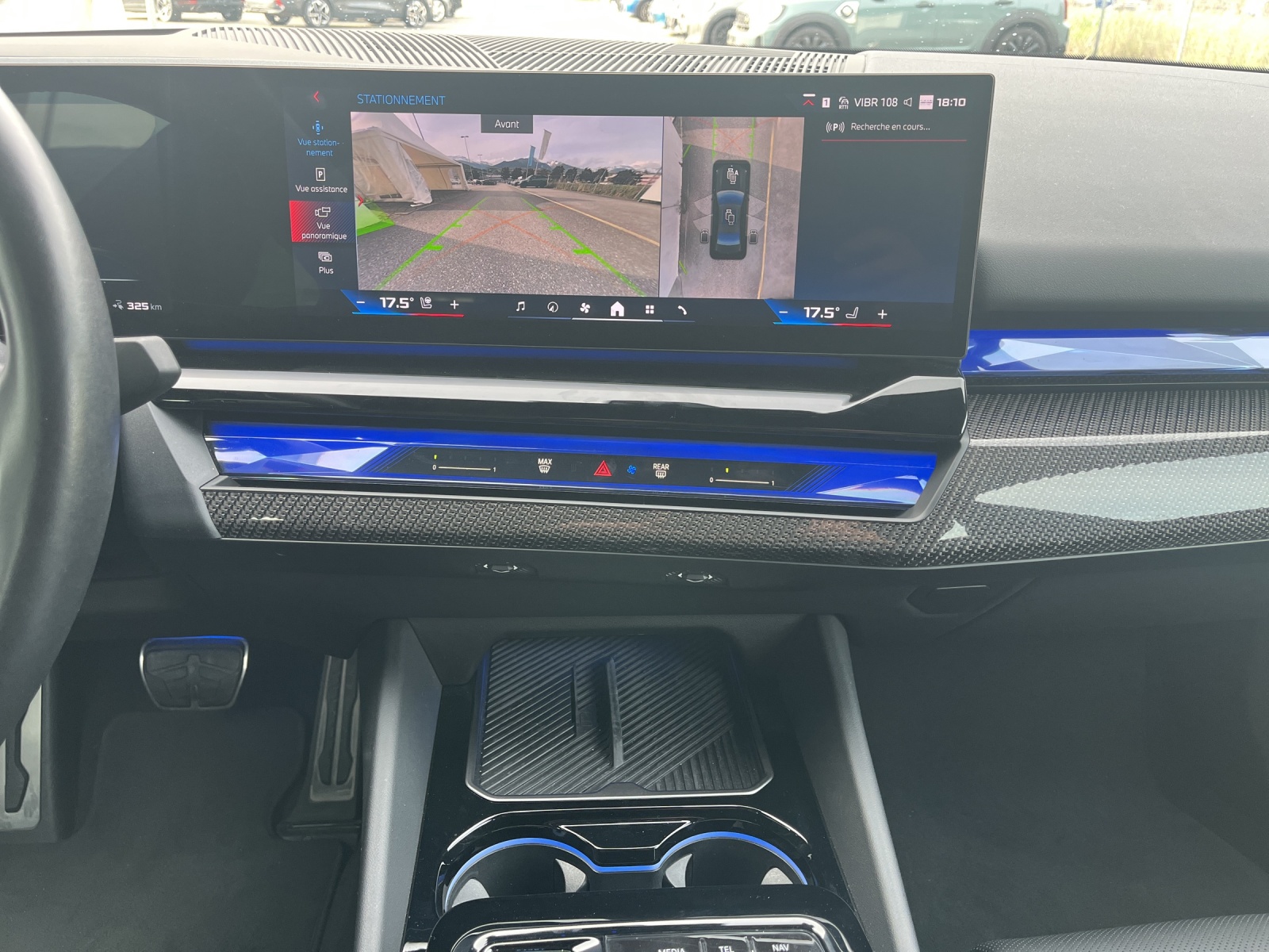 BMW i5 M60 xDrive M Sport Pro-image-14
