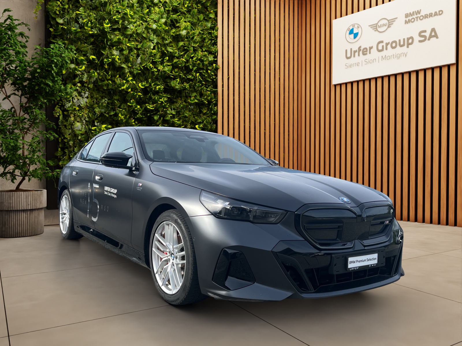 BMW i5 M60 xDrive M Sport Pro-image-6