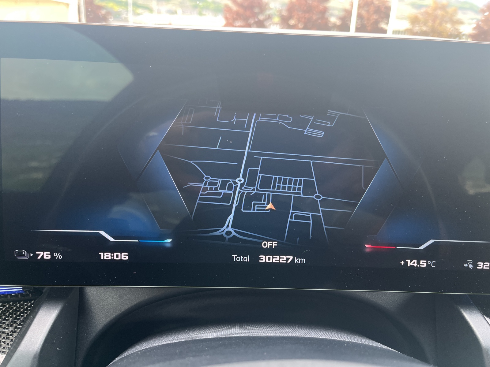 BMW i5 M60 xDrive M Sport Pro-image-13
