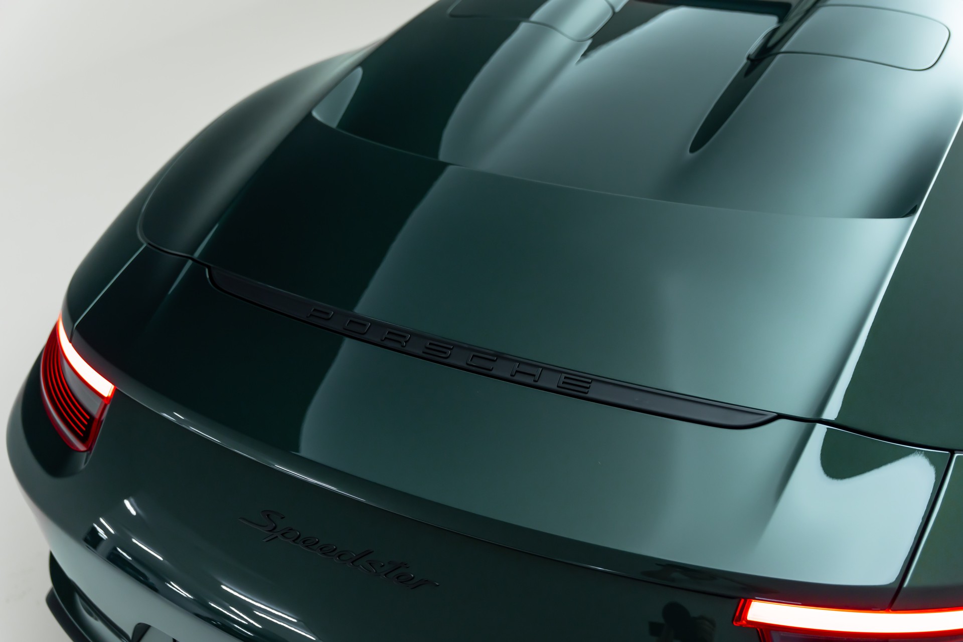 PORSCHE 911 Speedster-image-18