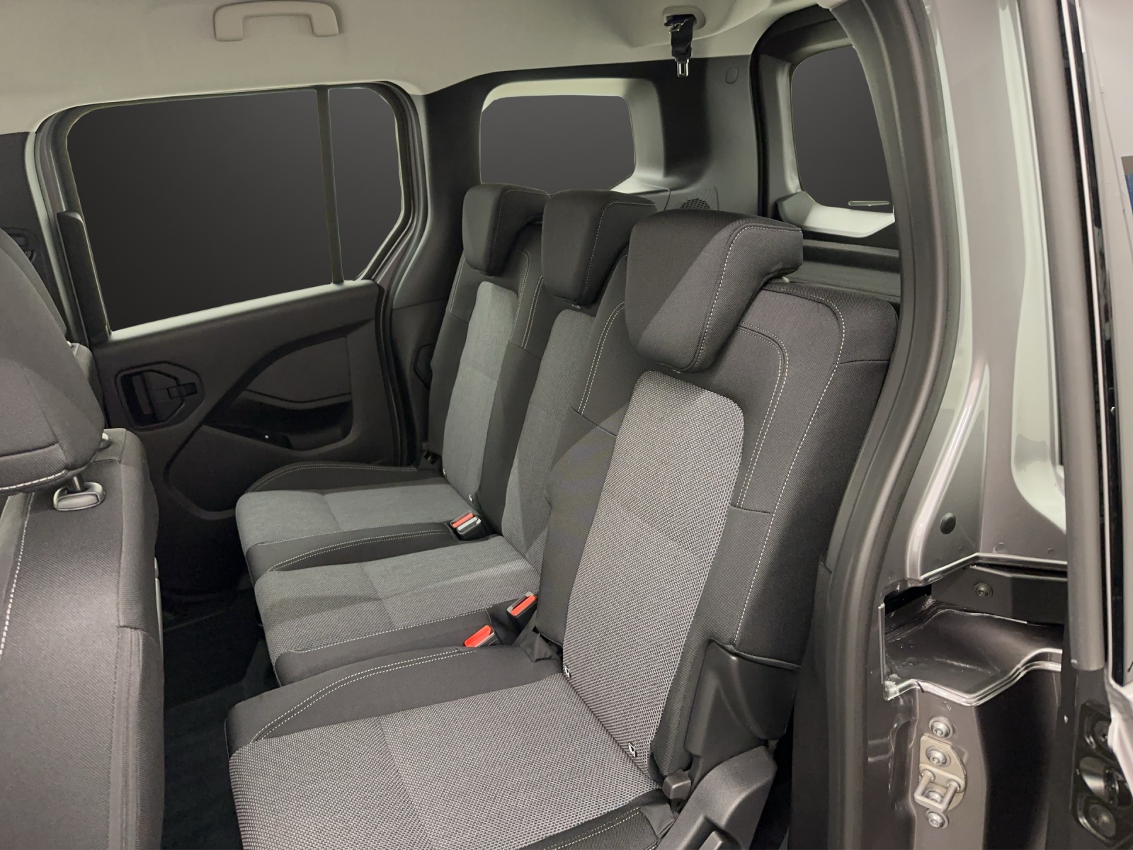 MERCEDES-BENZ eCitan 45kWh Base-image-8
