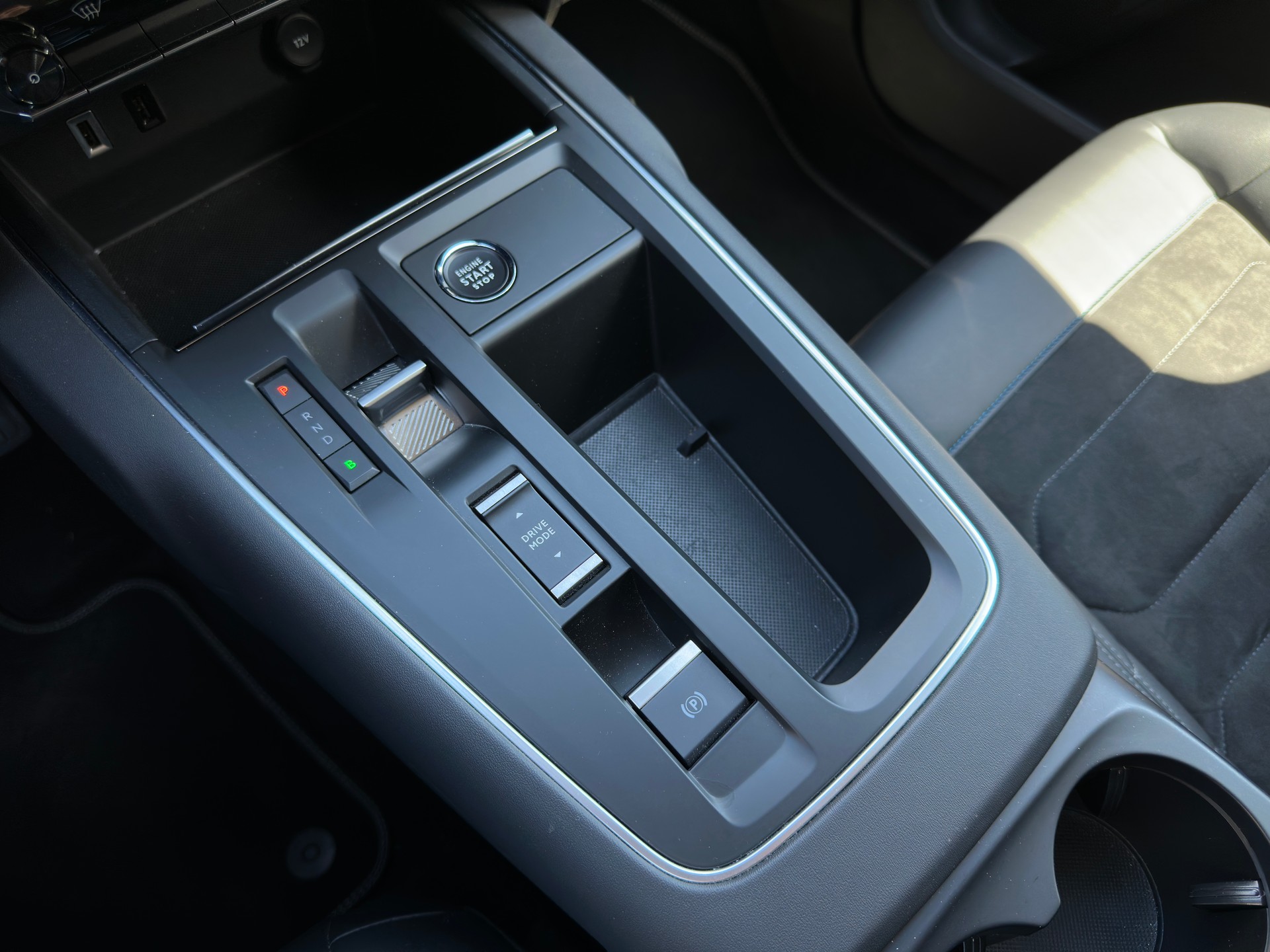 CITROEN C5 Aircross 1.6 PHEV Swiss Edition-image-17