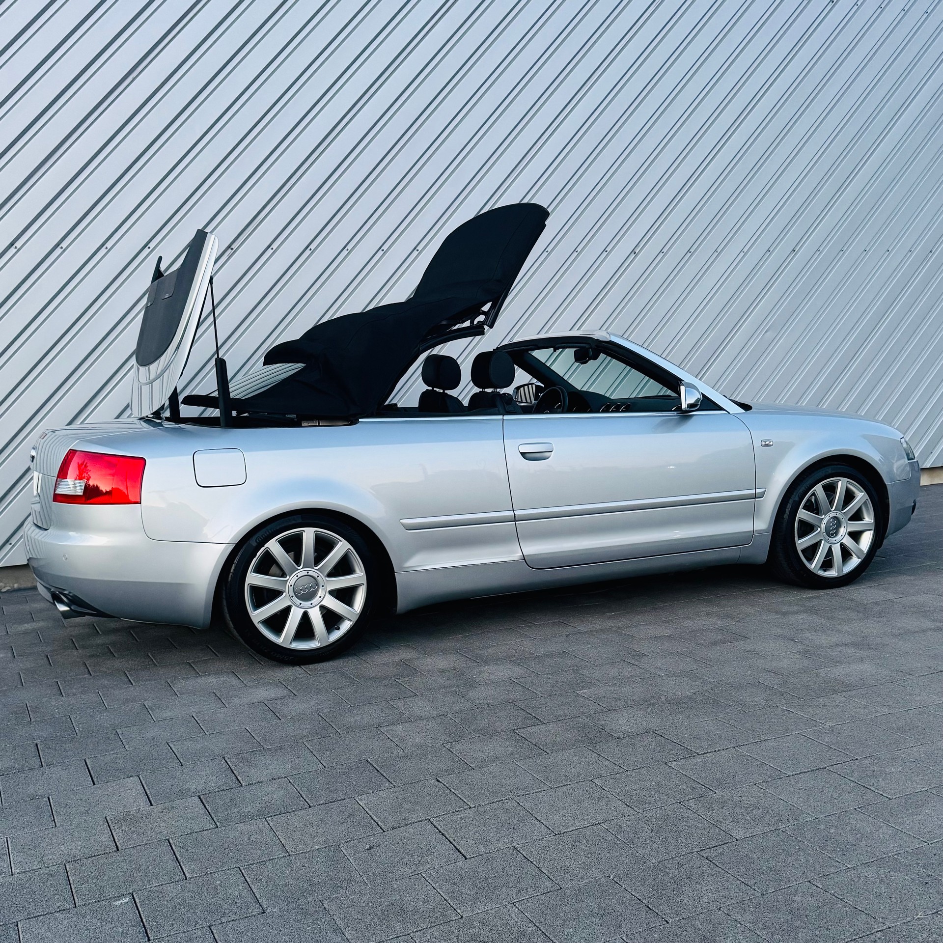 AUDI S4 4.2 V8 QUATTRO-image-7