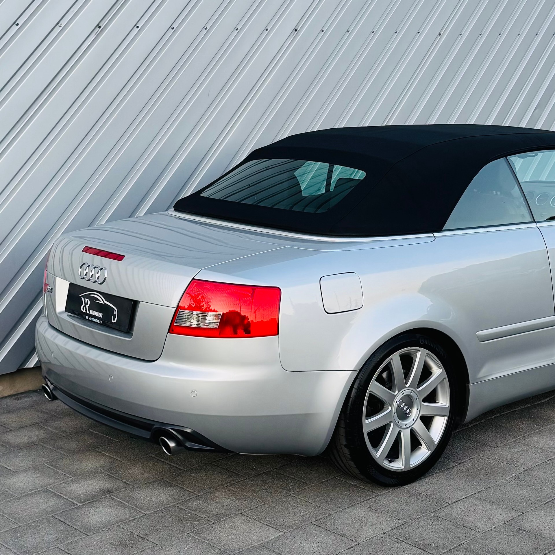 AUDI S4 4.2 V8 QUATTRO-image-8