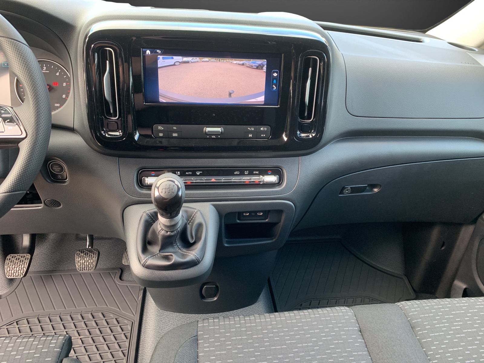 MERCEDES-BENZ Vito 114 CDI Lang Pro-image-11