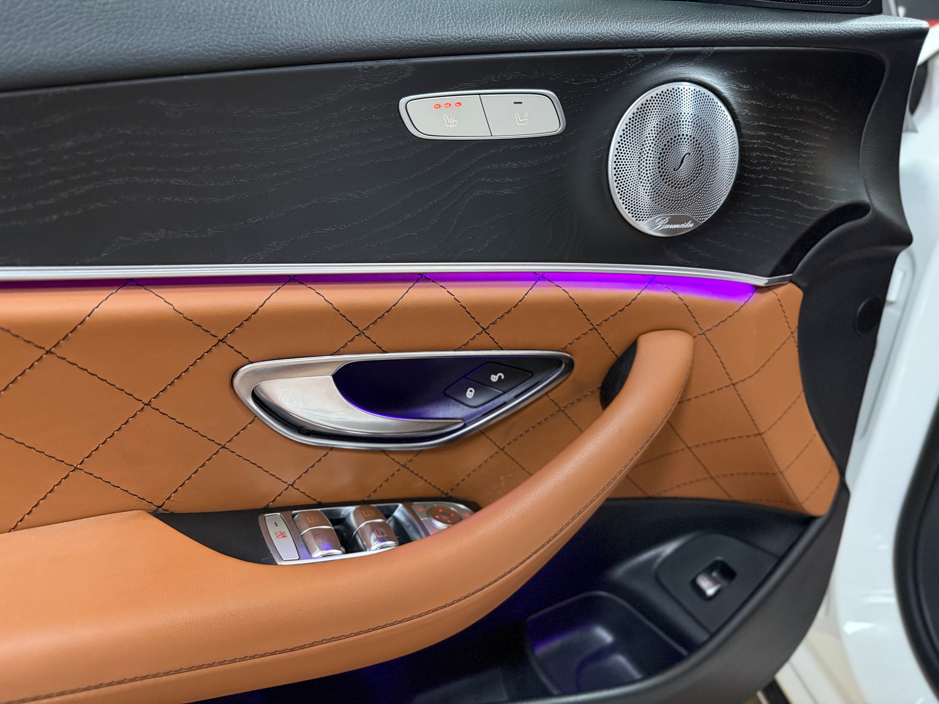 MERCEDES-BENZ E 350 d AMG LINE 9G-Tronic-image-8