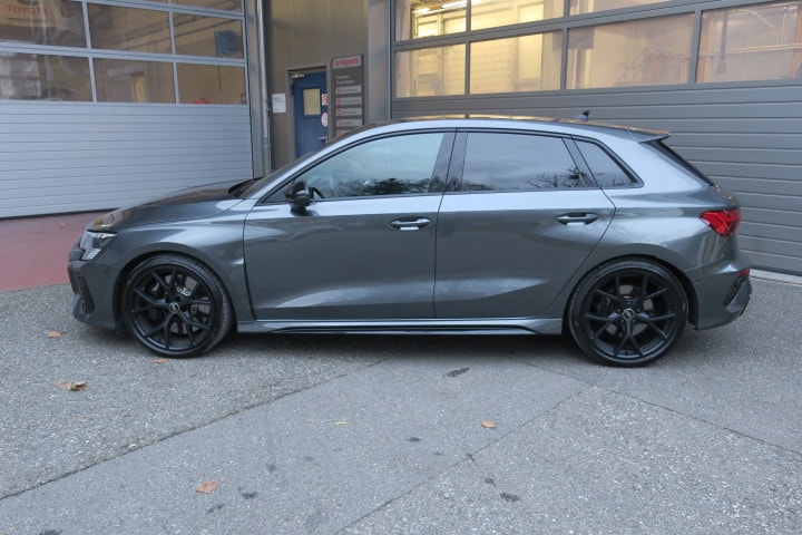 AUDI RS3 Sportback 2.5 TSI quattro S-tronic-image-3
