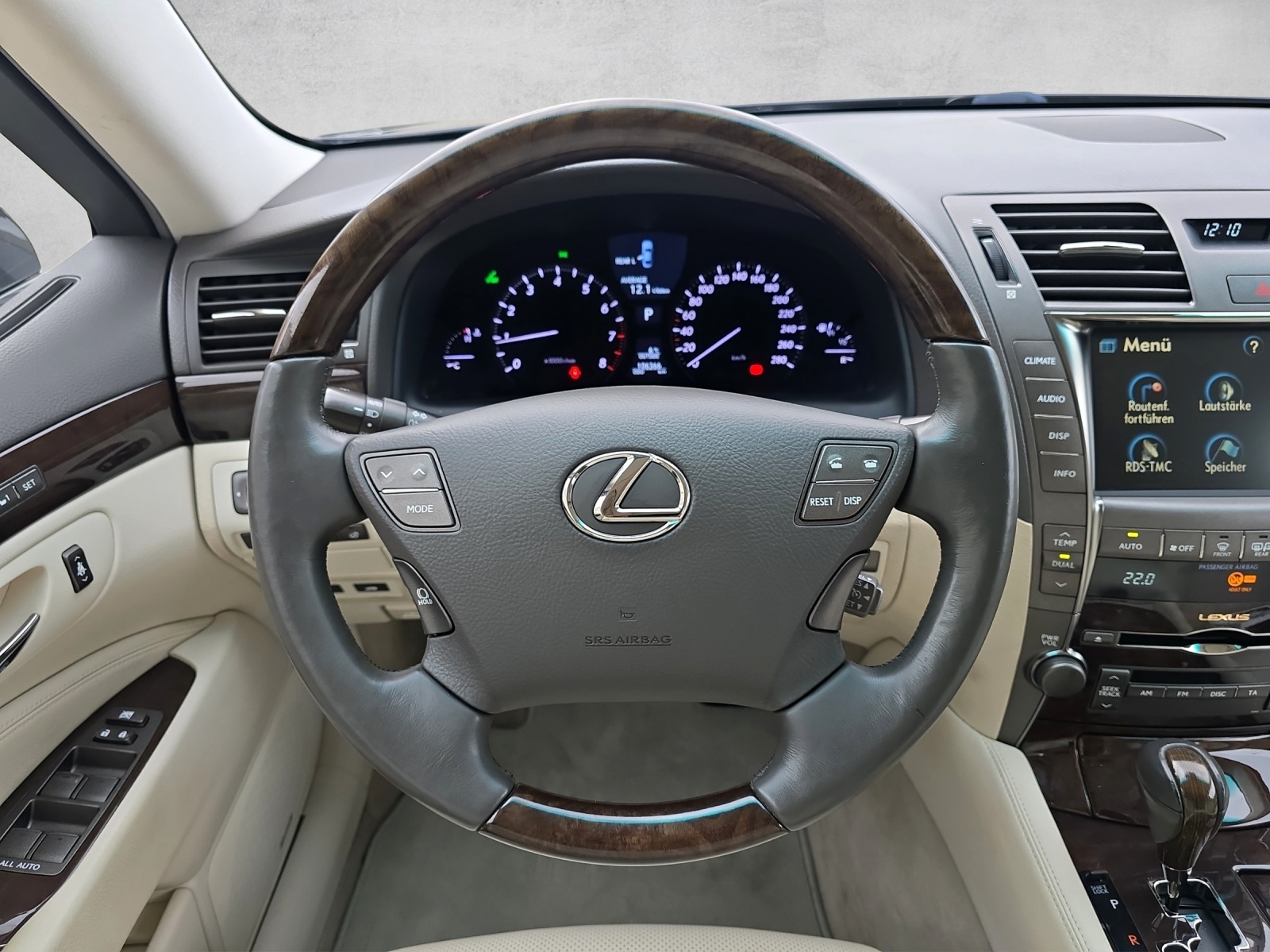 LEXUS LS 460 Automatic-image-6