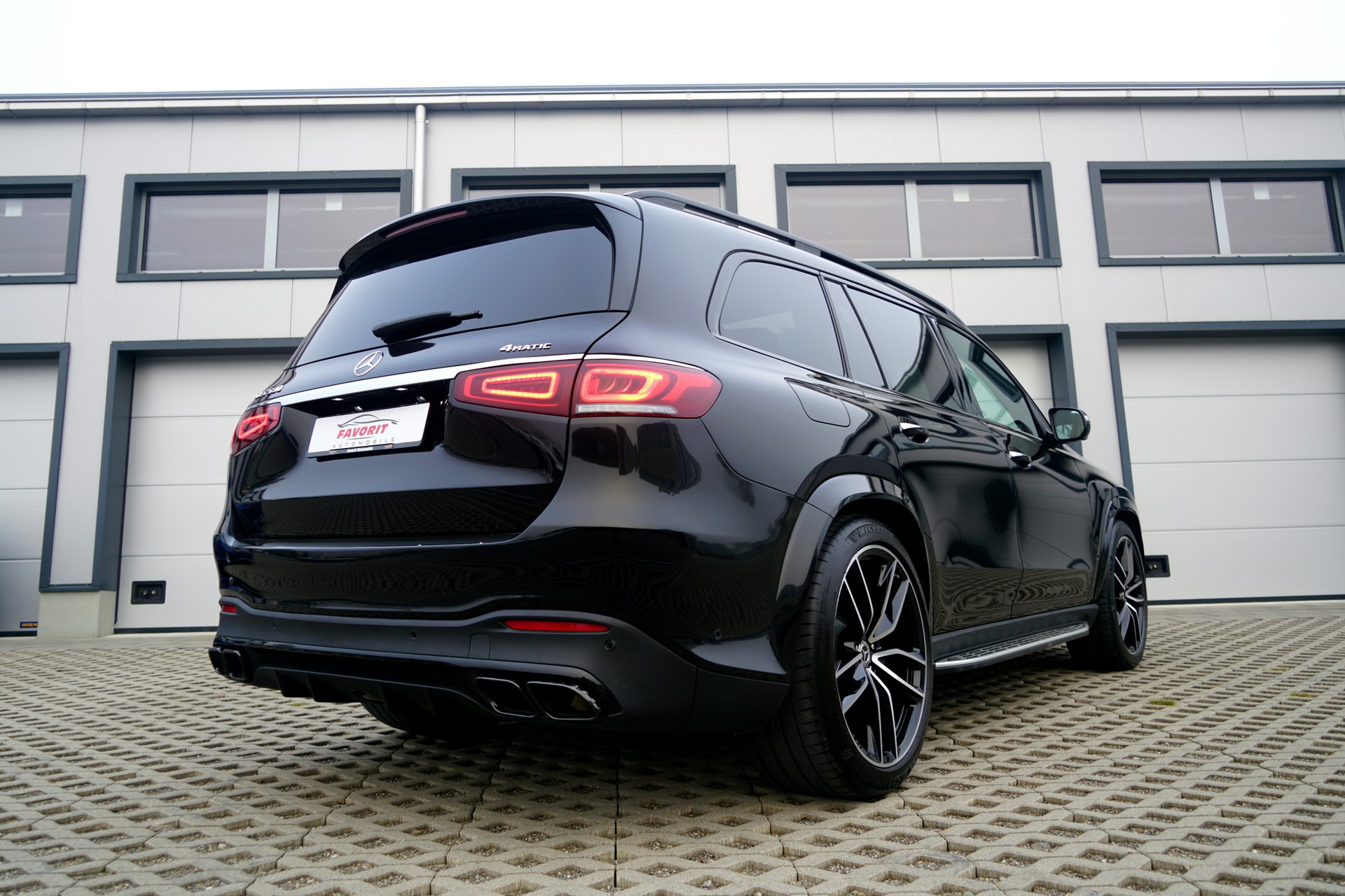 MERCEDES-BENZ GLS 580 AMG Line 4Matic 9G-Tronic (CH)-image-2