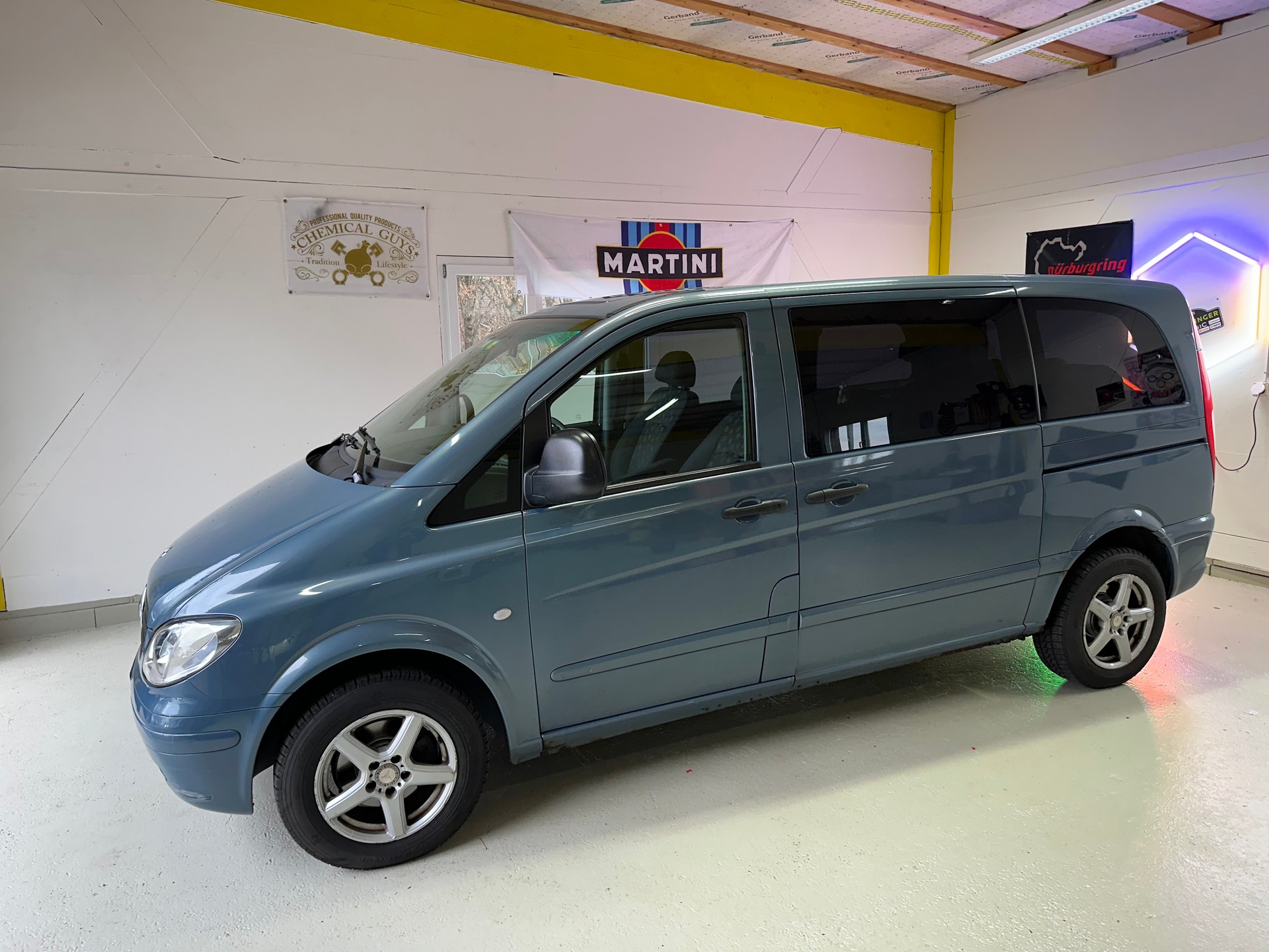 MERCEDES-BENZ Vito 115 CDI Automat-image-1