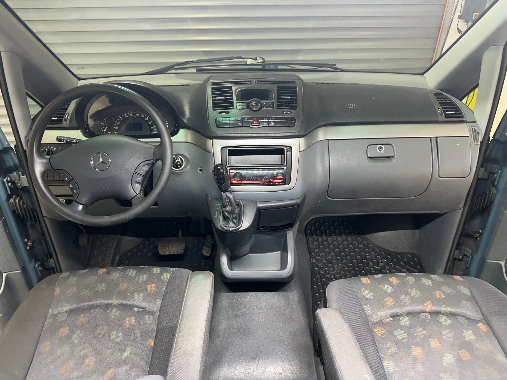 MERCEDES-BENZ Vito 115 CDI Automat-image-12