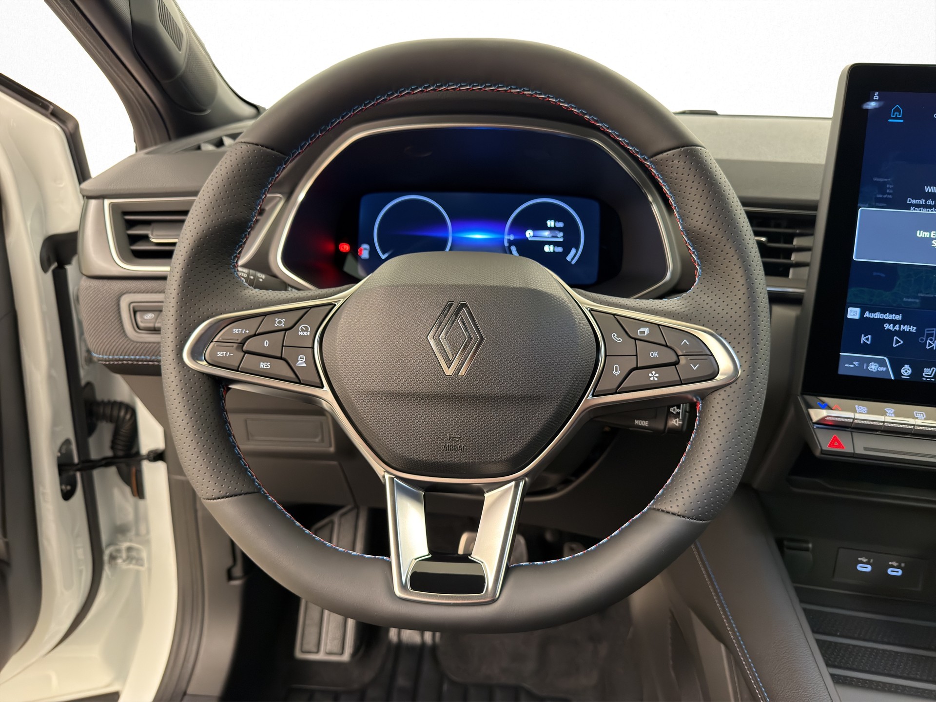 RENAULT Captur 1.8 E-Tech esprit Alpine-image-4