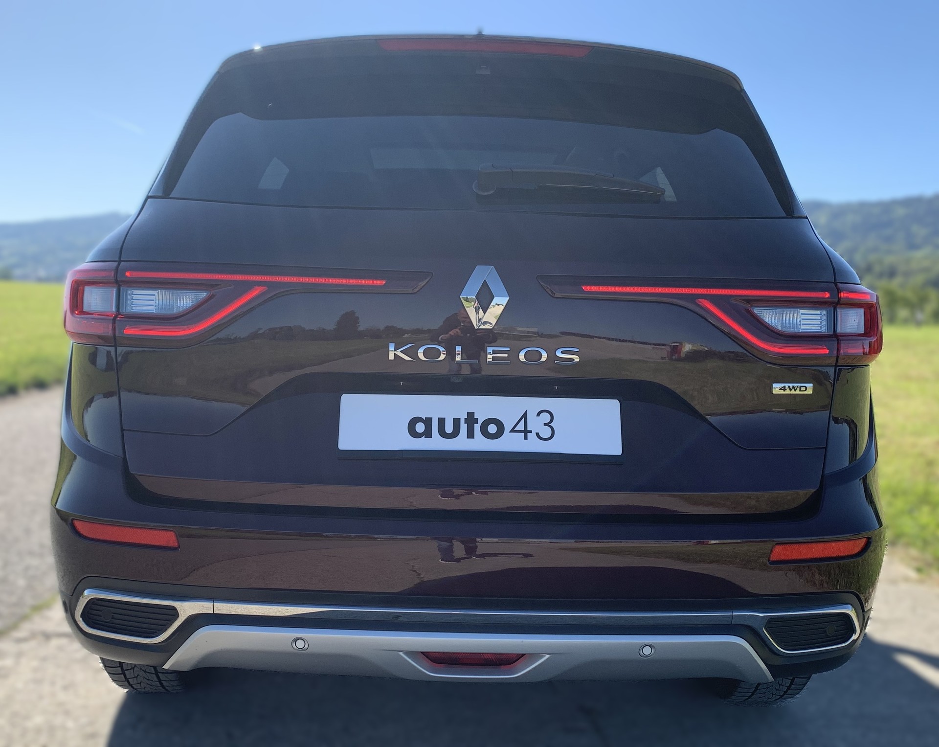 RENAULT Koleos 2.0 dCi Initiale 4WD Xtronic CVT-image-4