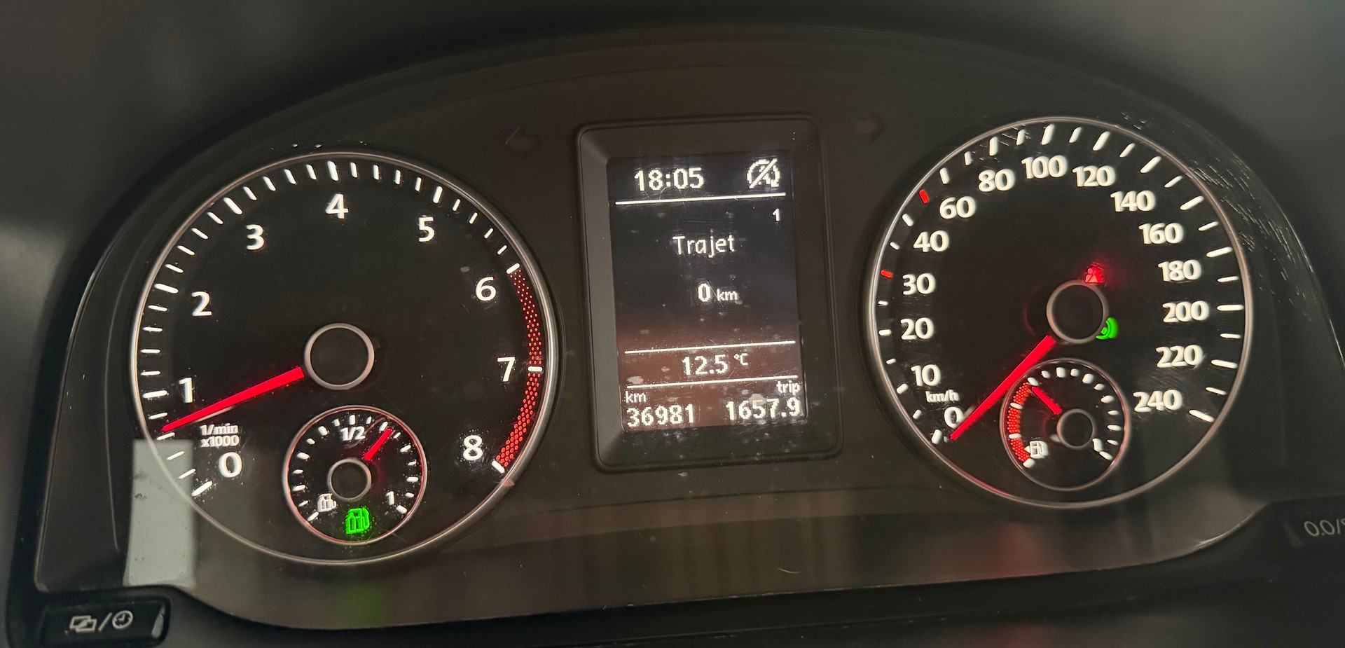 VW Caddy 1.4TGI BlueMotion Technology DSG-image-7