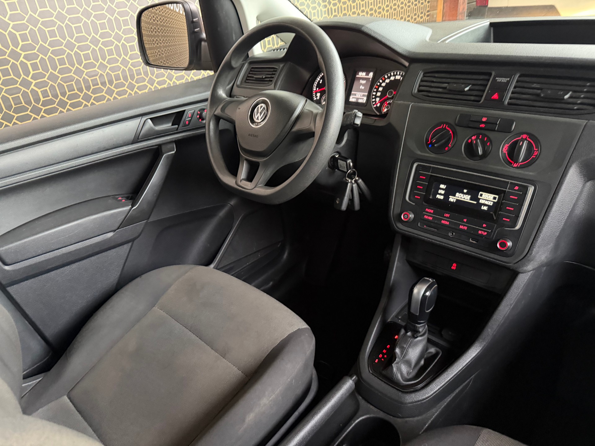 VW Caddy 1.4TGI BlueMotion Technology DSG-image-8