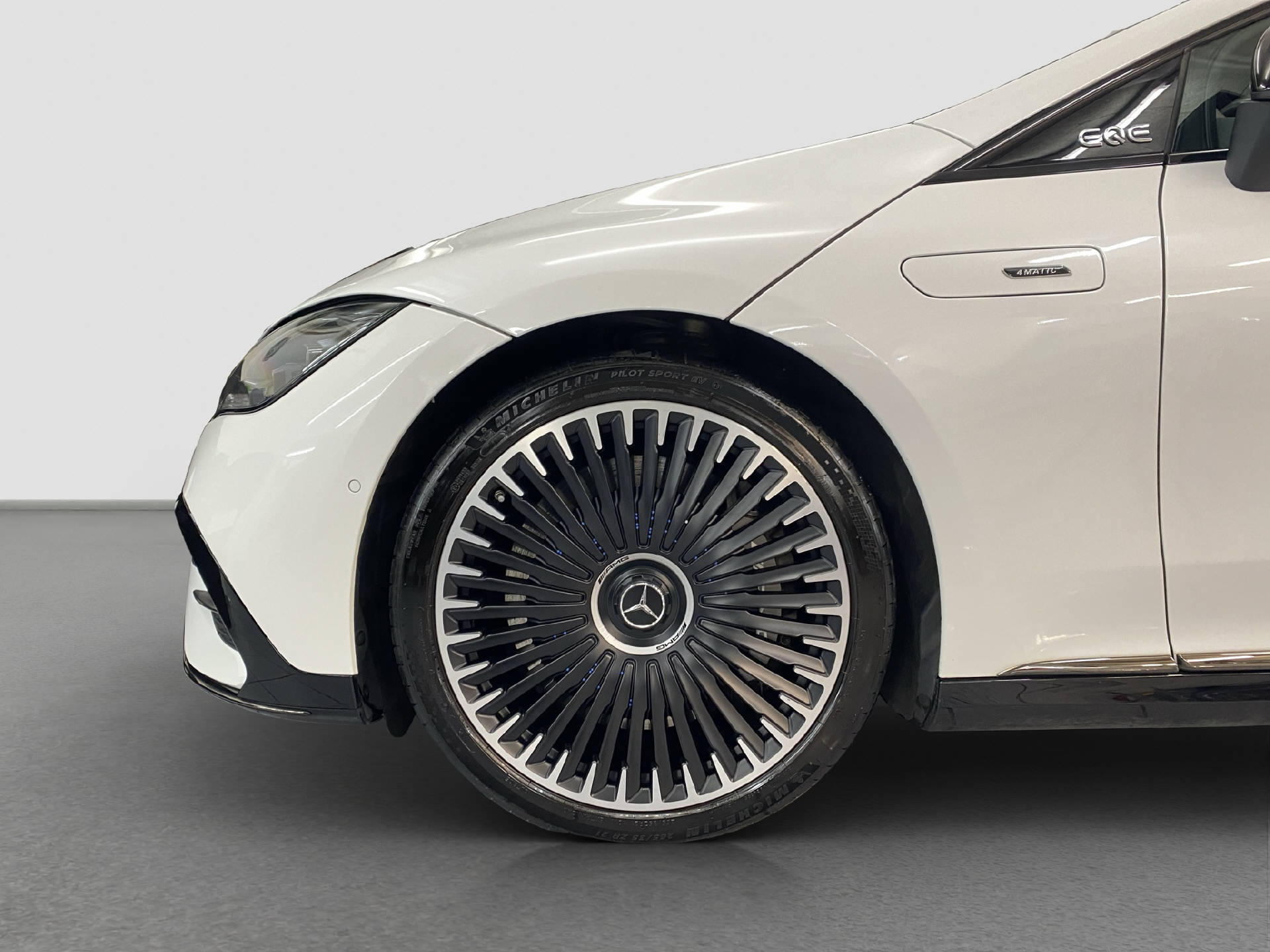 MERCEDES-BENZ EQE 43 AMG 4MATIC-image-6