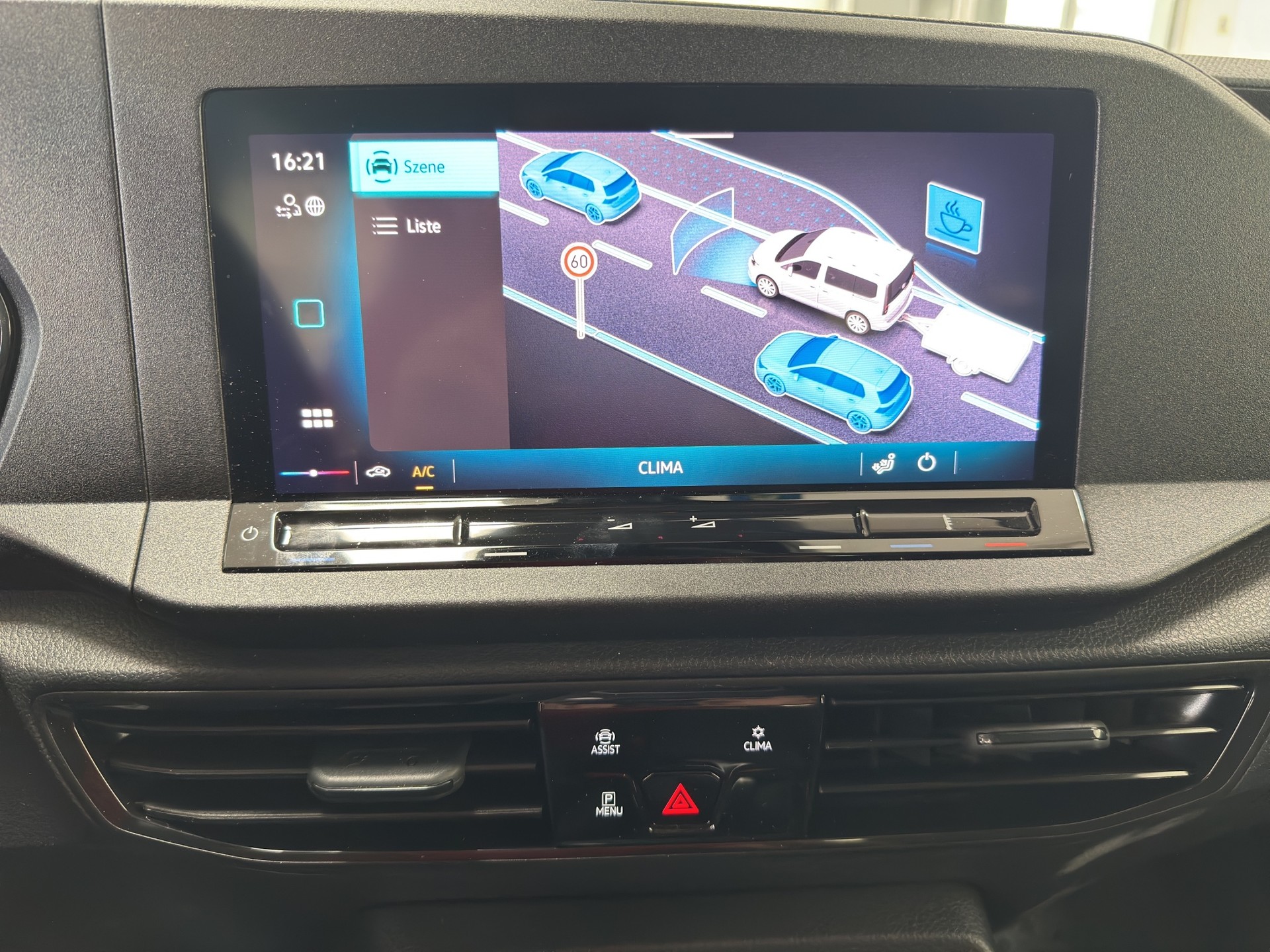 VW Caddy Maxi 2.0 TDI 4Motion-image-26