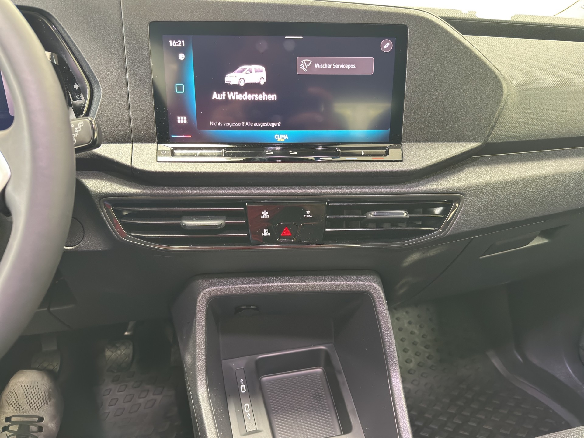 VW Caddy Maxi 2.0 TDI 4Motion-image-24