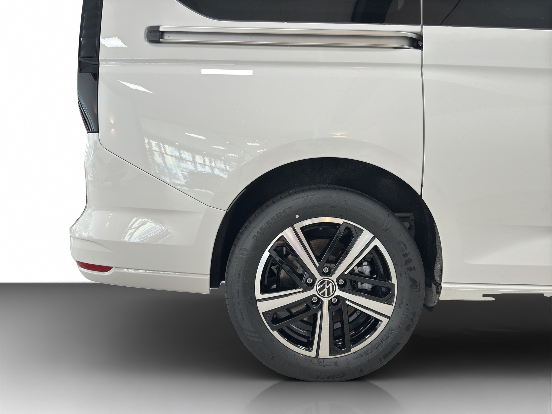 VW Caddy Maxi 2.0 TDI 4Motion-image-11