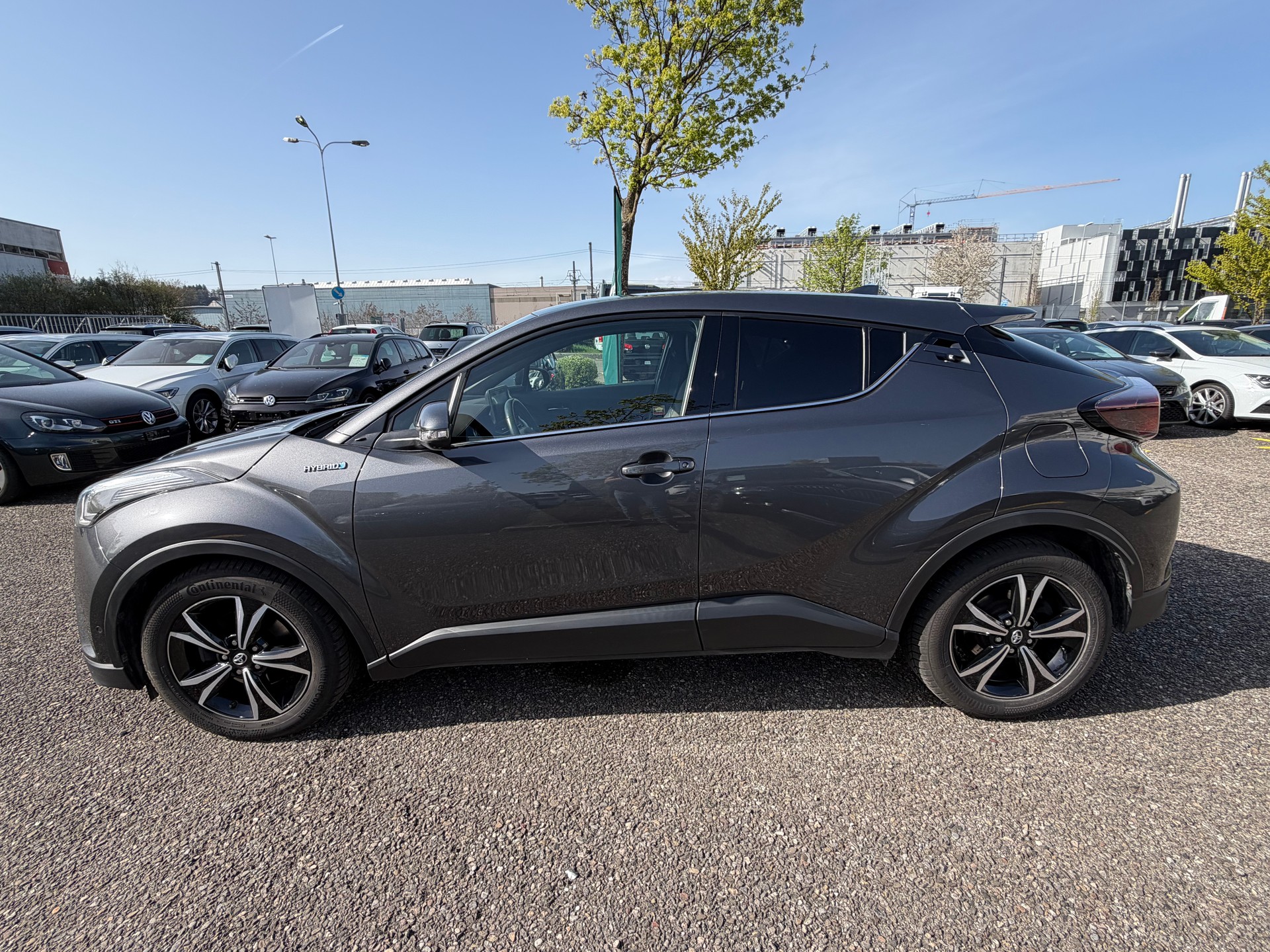 TOYOTA C-HR 1.8 HSD Premium CVT-image-7