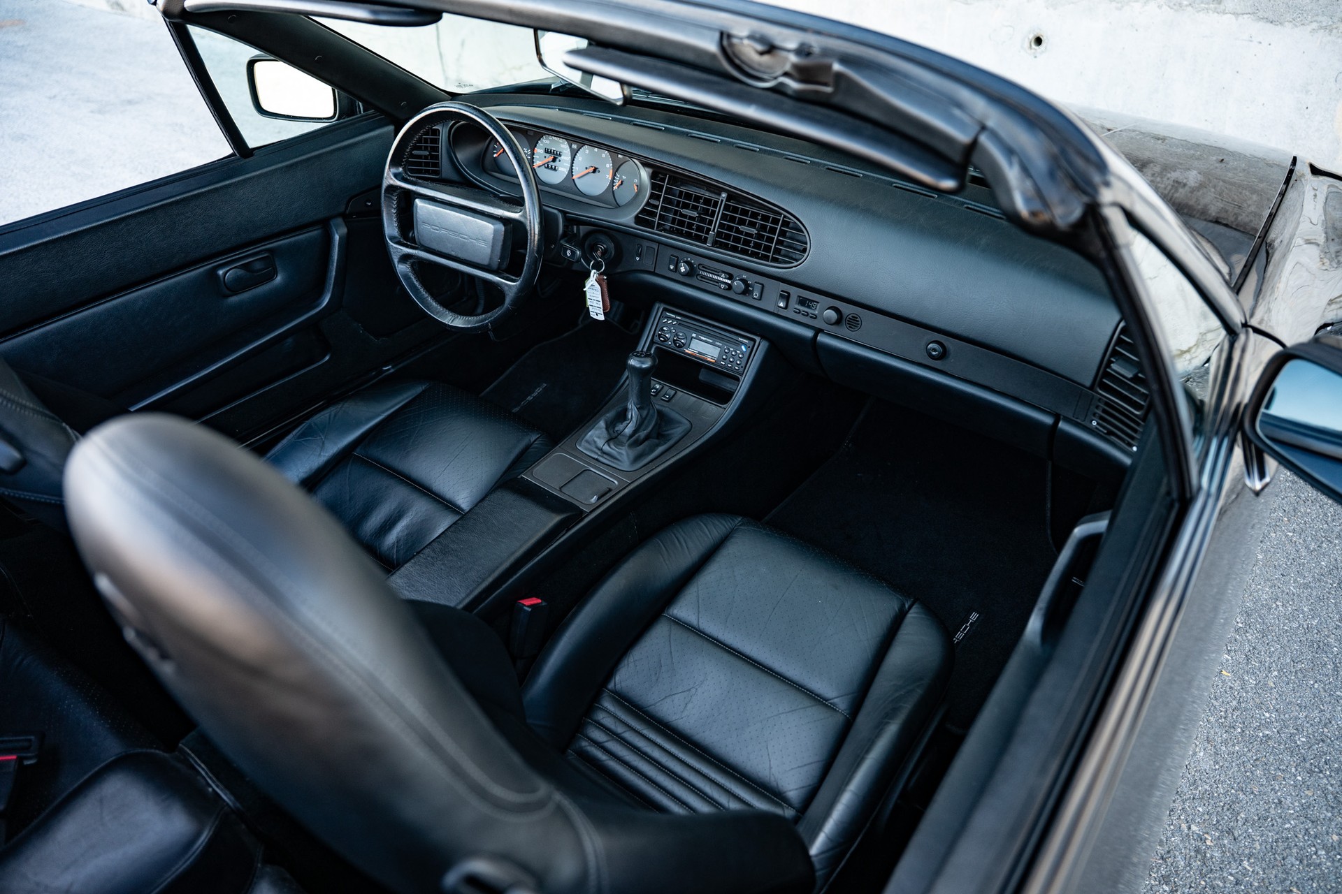 PORSCHE S2 Cabriolet-image-9