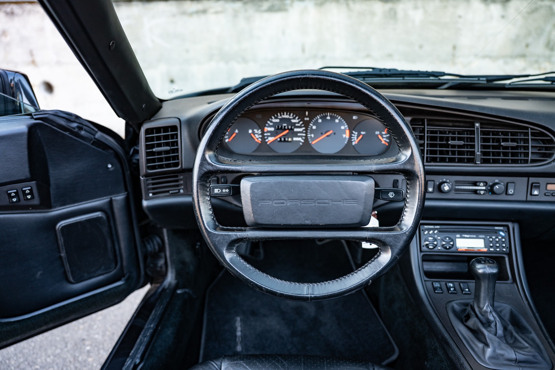 PORSCHE S2 Cabriolet-image-8