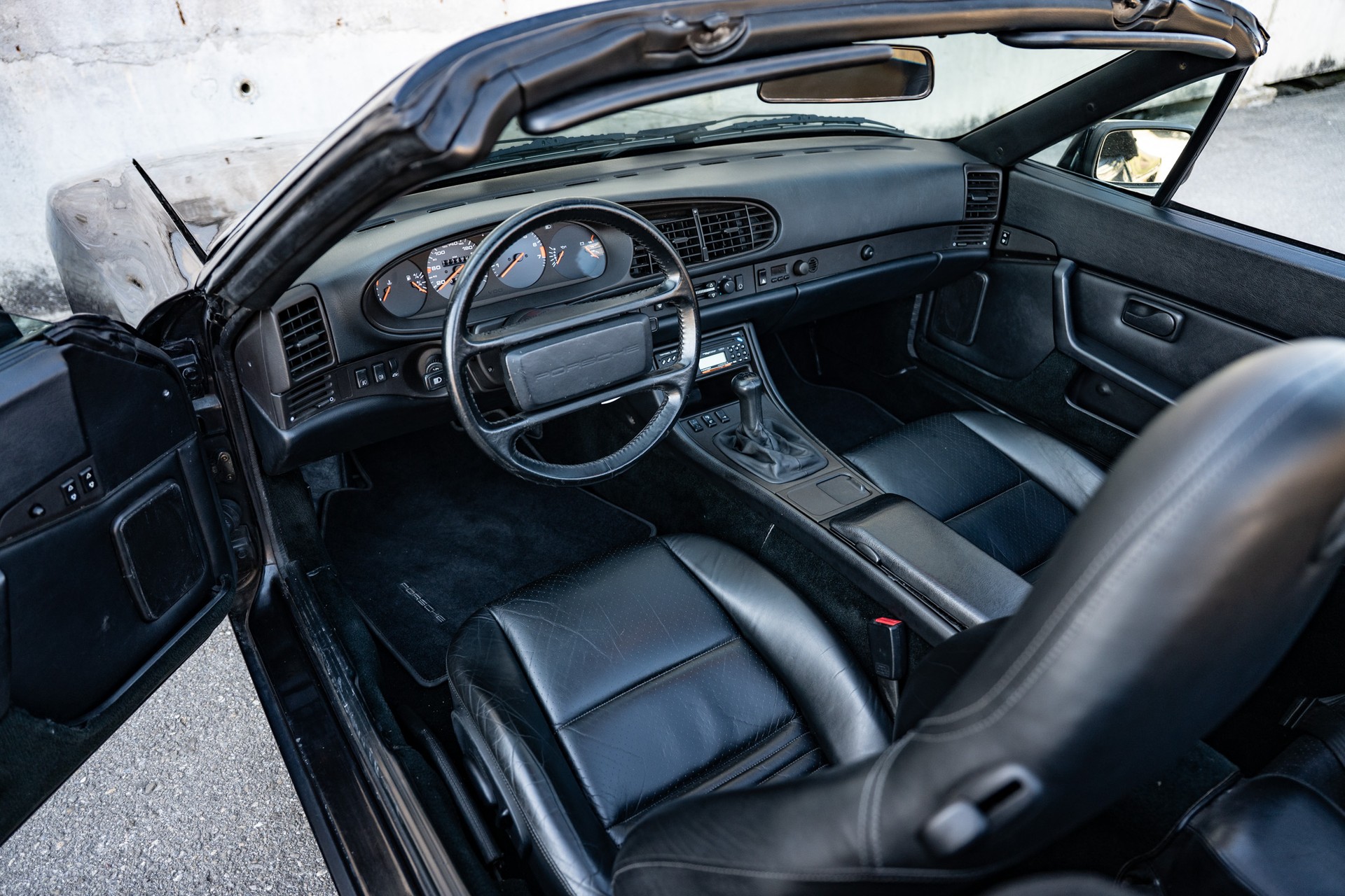PORSCHE S2 Cabriolet-image-7