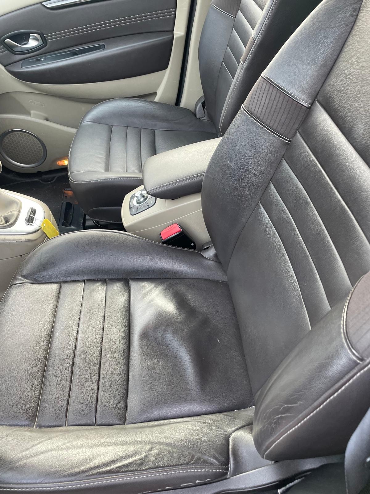 RENAULT Grand Scénic 2.0 dCi Dynamique-image-6