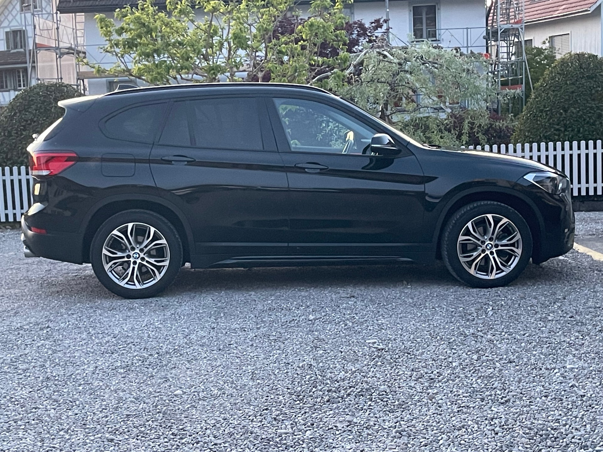 BMW X1 xDrive 18d Sport Line Fleet Edition Steptronic-image-4