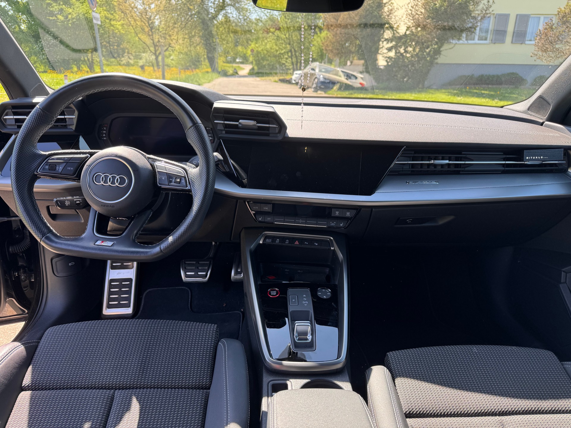 AUDI S3 Sportback 2.0 TFSI quattro S-tronic-image-7