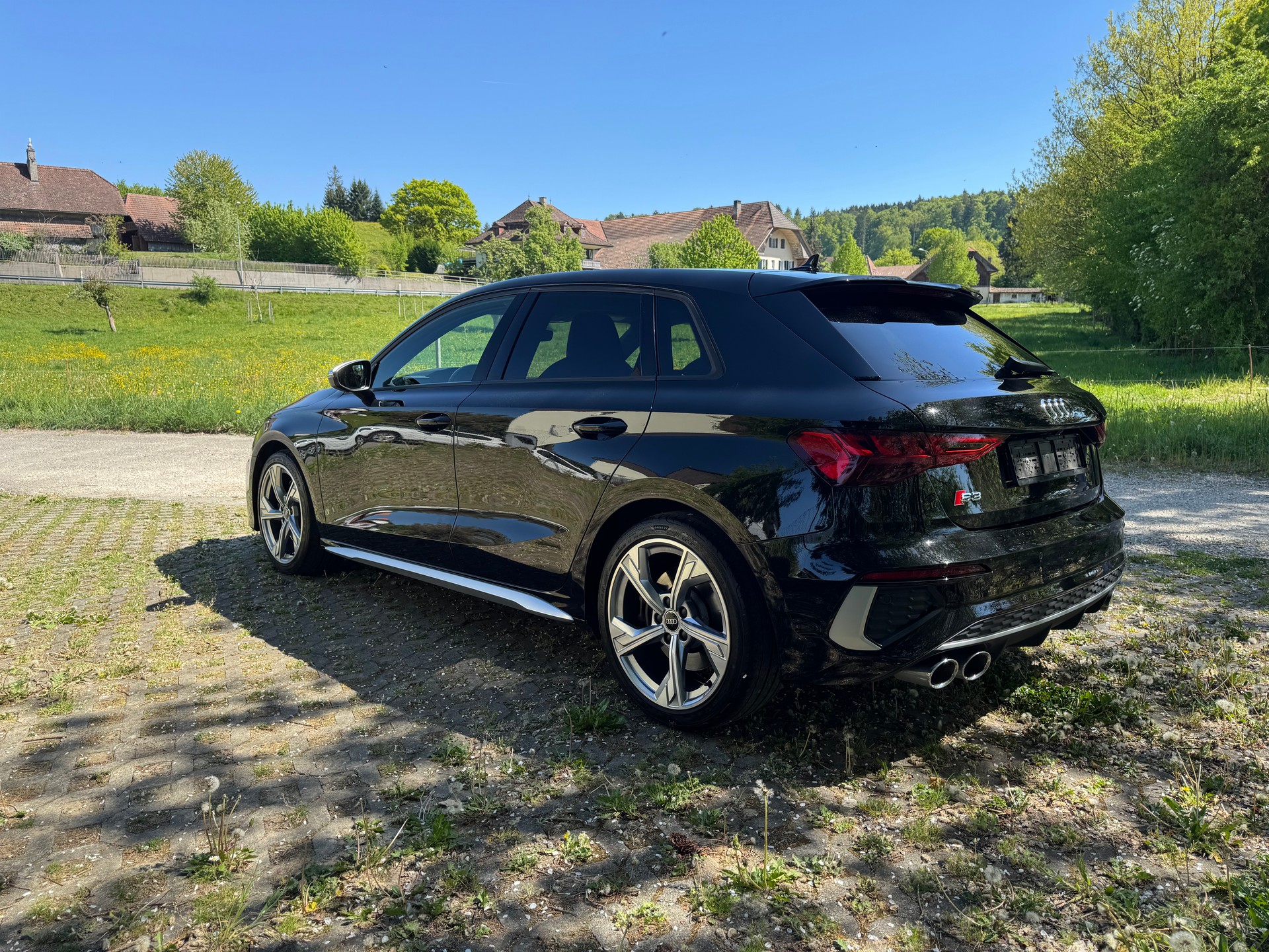 AUDI S3 Sportback 2.0 TFSI quattro S-tronic-showroom-element-3