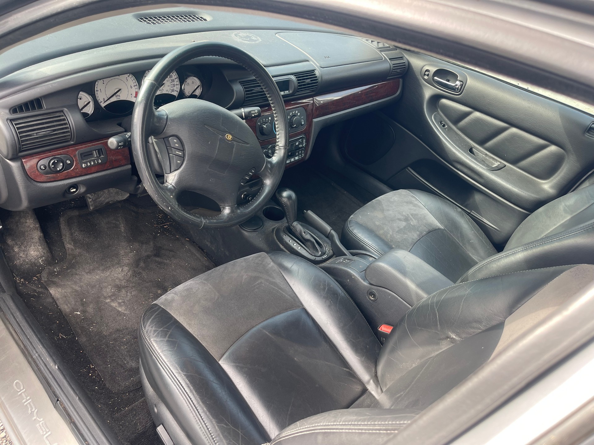 CHRYSLER Sebring 2.7 V6 Limited (LX)-image-4