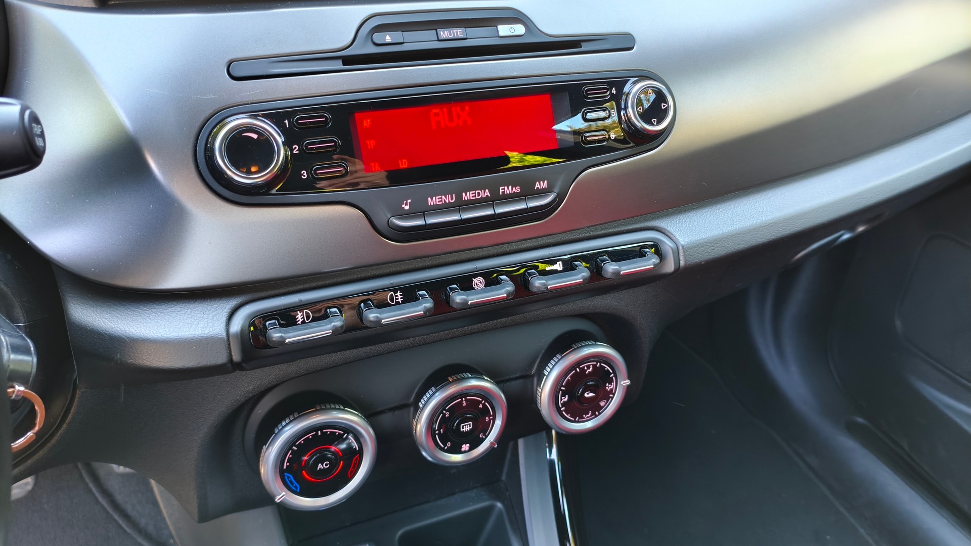 ALFA ROMEO Giulietta 1.4 T Veloce-image-9