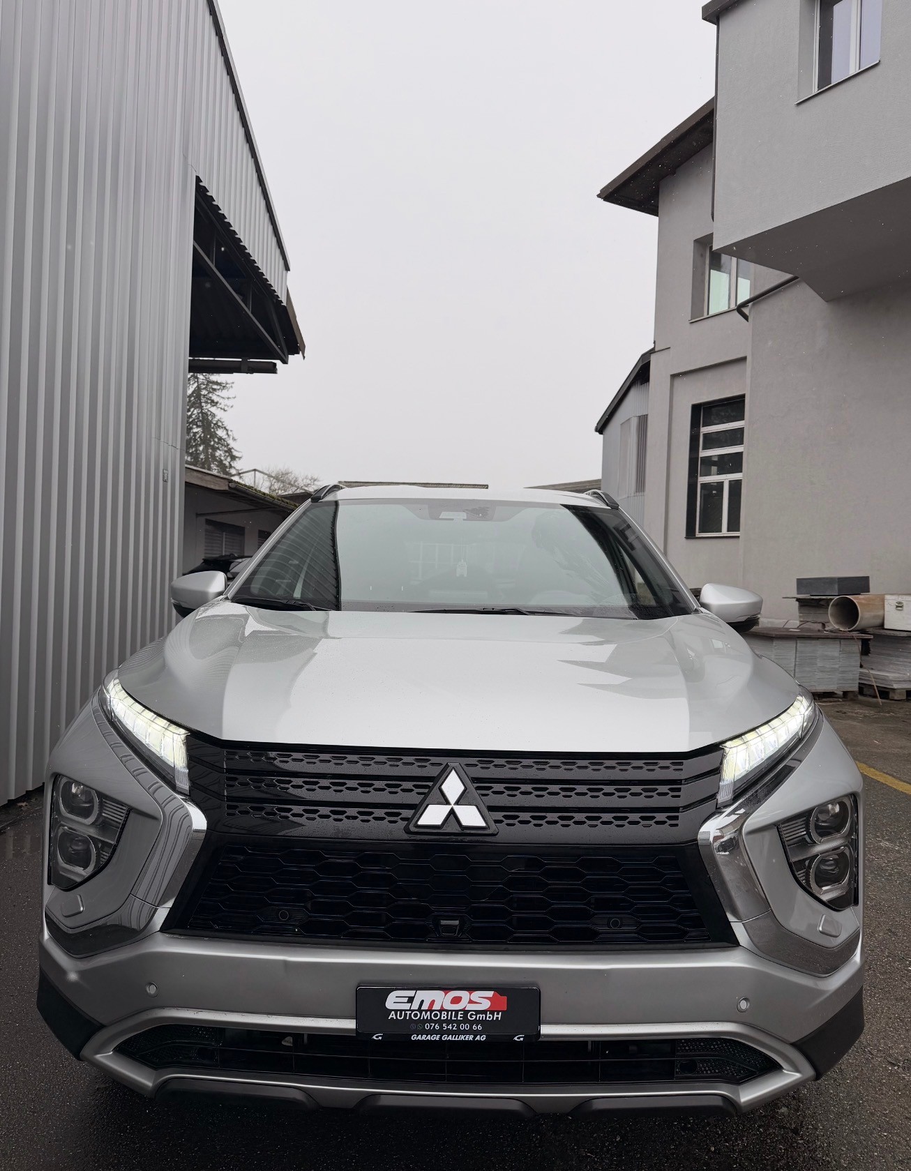 MITSUBISHI Eclipse Cross 2.4 PHEV Invite 4WD-image-2
