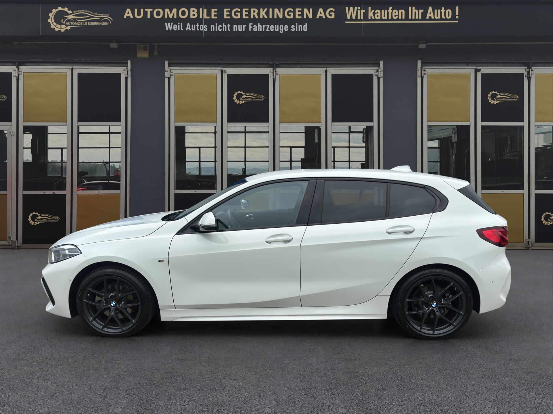 BMW 118d Pure M Sport-image-7