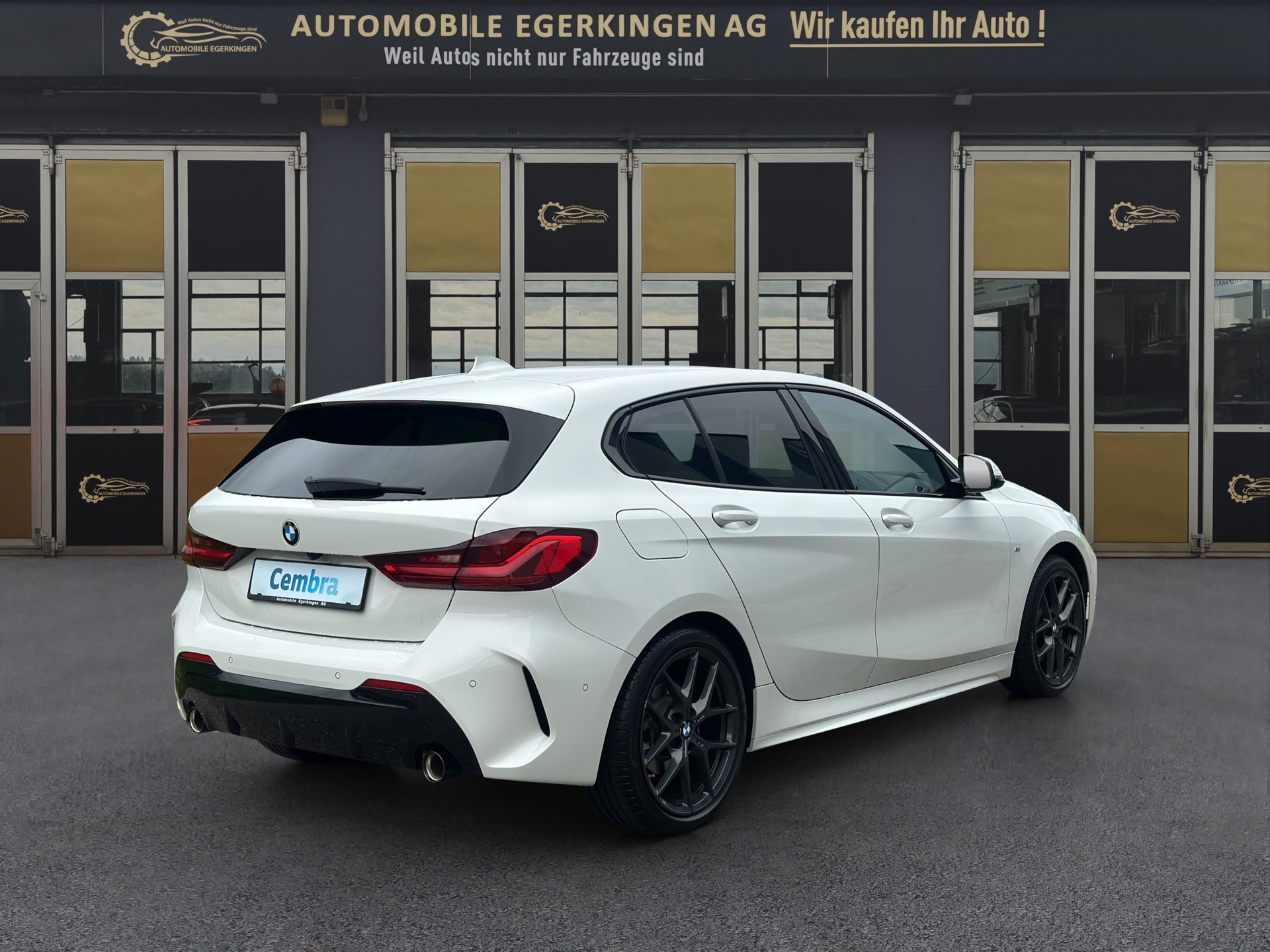 BMW 118d Pure M Sport-image-4