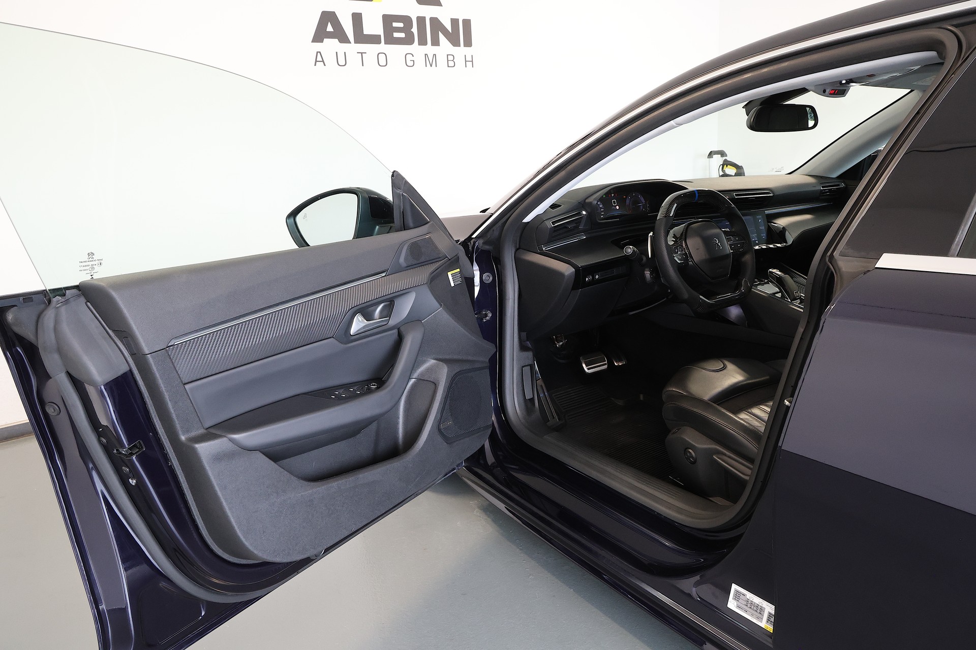 PEUGEOT 508 2.0 Blue HDI Allure EAT8-image-4