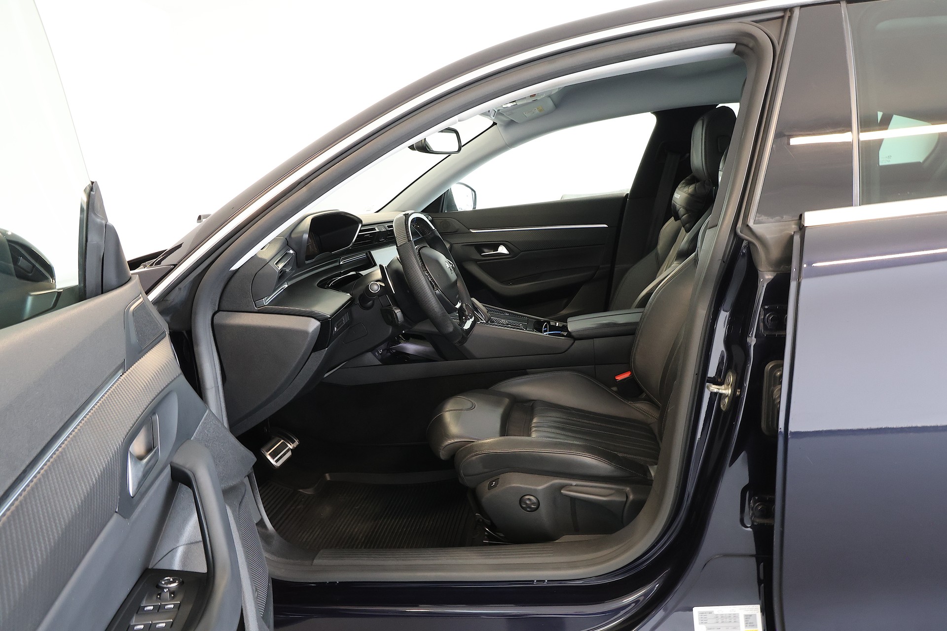 PEUGEOT 508 2.0 Blue HDI Allure EAT8-image-5