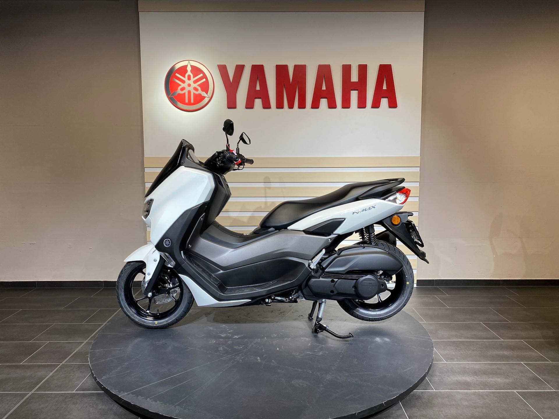 YAMAHA NMAX 125-image-5