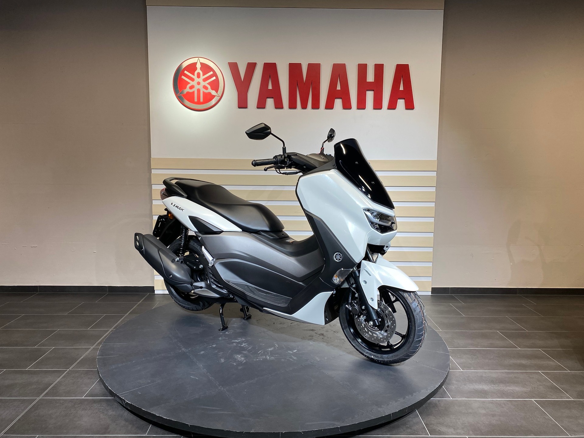 YAMAHA NMAX 125-image-0
