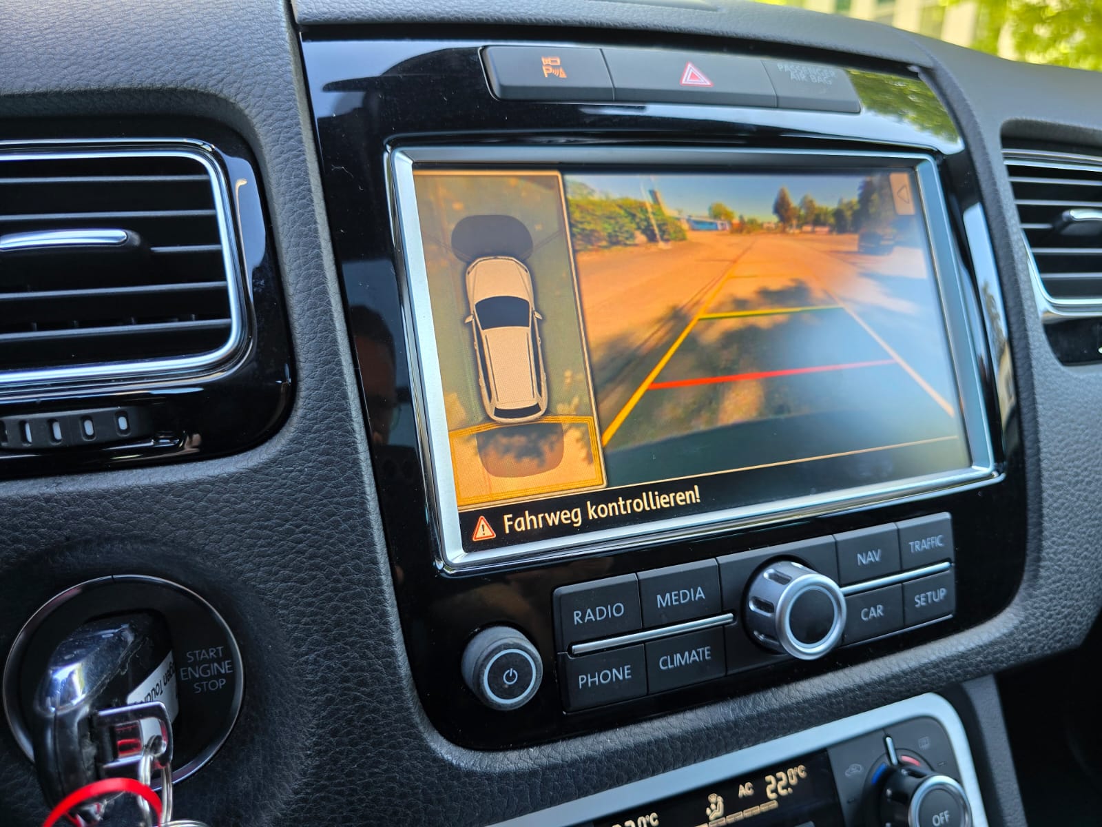 VW Touareg 3.0 TDI Terrain Tech R-Line (Mit Sperren!)-image-20