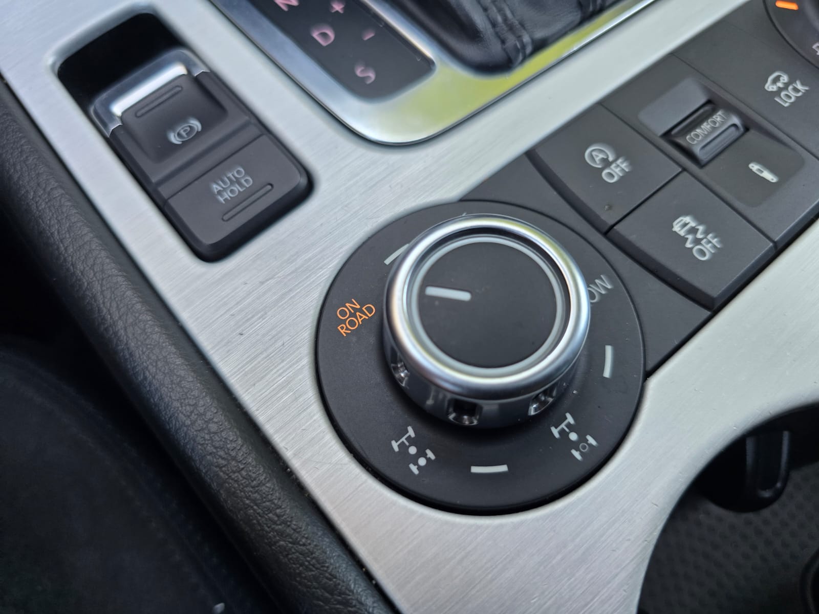 VW Touareg 3.0 TDI Terrain Tech R-Line (Mit Sperren!)-image-6